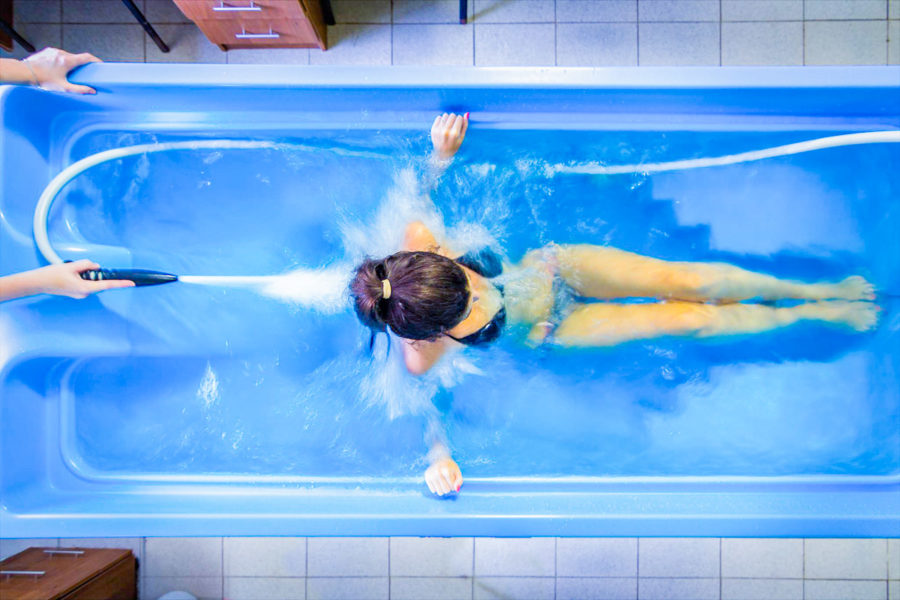 Подводный душ массаж в санатории